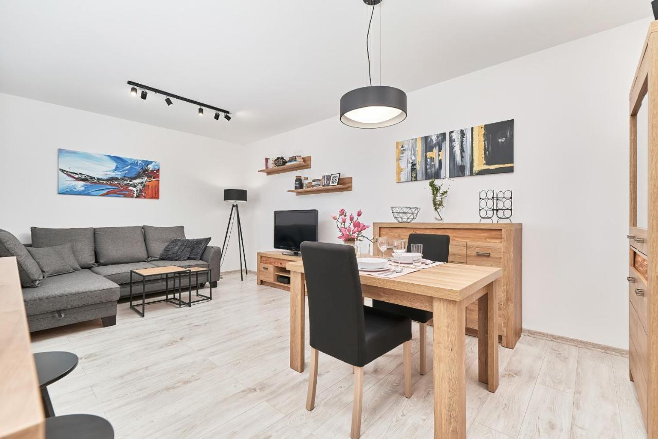 Exclusive Apartments Teczowa With Underground Parking By Noclegi Renters Wrocław Eksteriør bilde