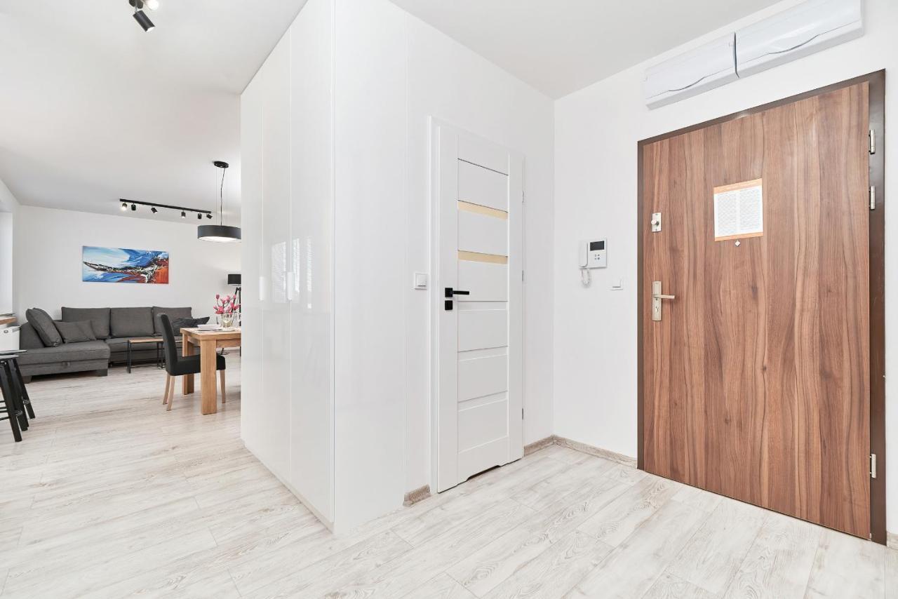 Exclusive Apartments Teczowa With Underground Parking By Noclegi Renters Wrocław Eksteriør bilde