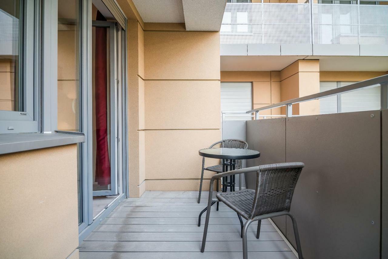 Exclusive Apartments Teczowa With Underground Parking By Noclegi Renters Wrocław Eksteriør bilde